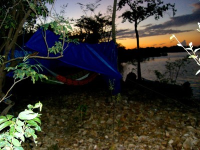 Übernachtungen unter freiem Himmel am Rio Negro sind ein unvergessliches Erlebnis