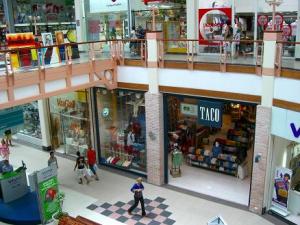 Modernes Einkaufzentrum "Amazonas-Shopping" in Manaus